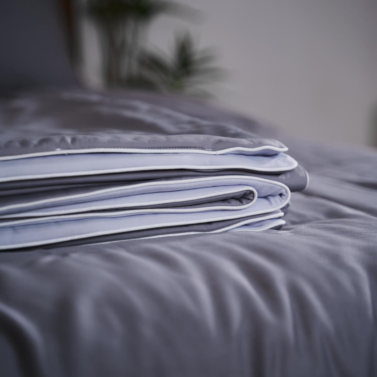 ArcticICE™ Cooling Blanket